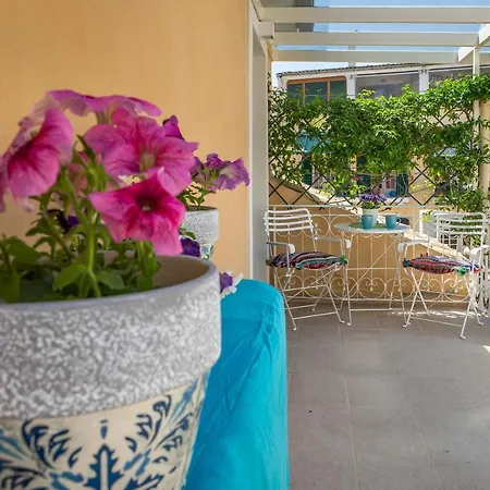 Corfu House Of Art - *