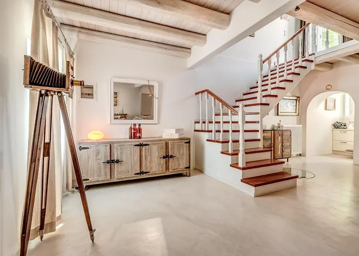 Corfu House Of Art - *