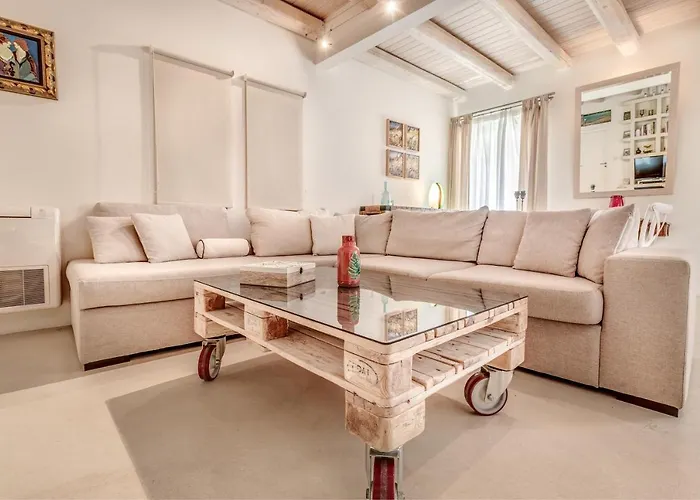 Corfu House Of Art - *